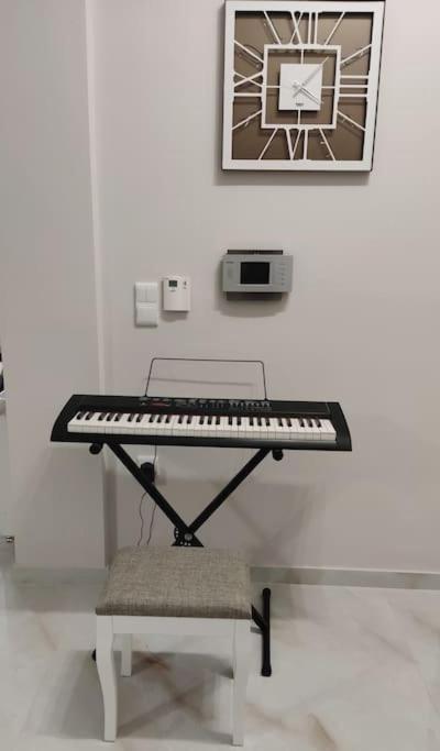 דרוסיה Ebony And Ivory Suites מראה חיצוני תמונה