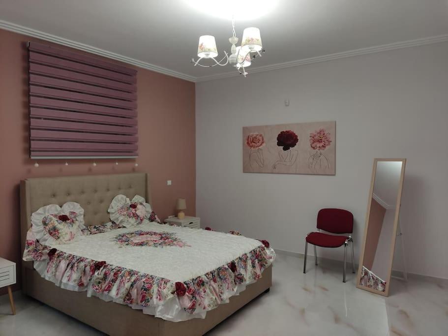דרוסיה Ebony And Ivory Suites מראה חיצוני תמונה