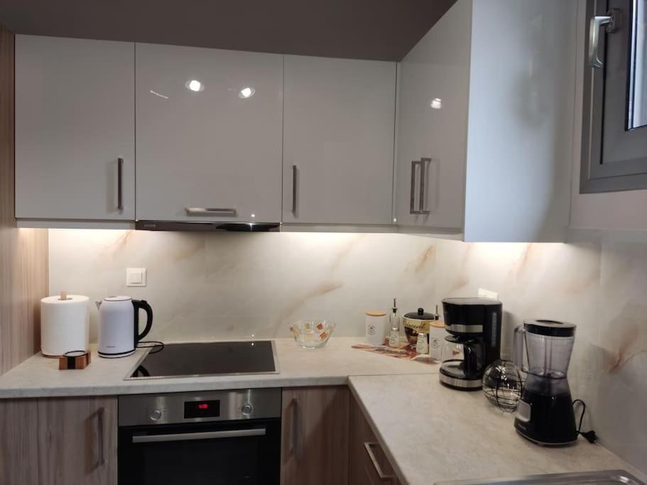 דרוסיה Ebony And Ivory Suites מראה חיצוני תמונה