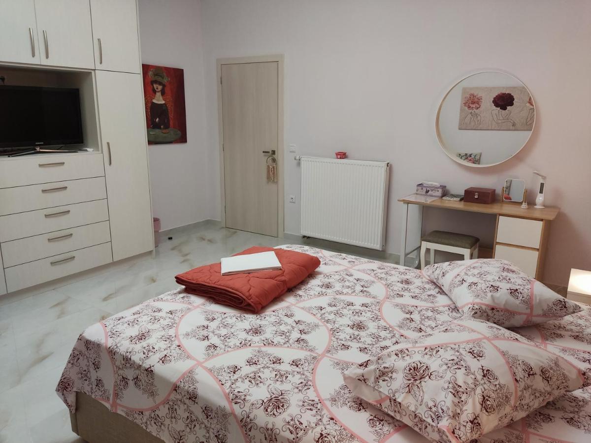 דרוסיה Ebony And Ivory Suites מראה חיצוני תמונה