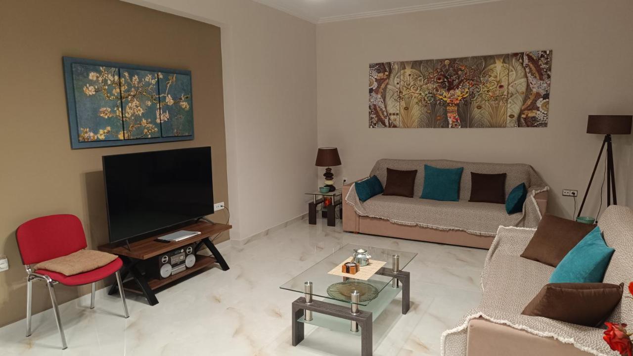דרוסיה Ebony And Ivory Suites מראה חיצוני תמונה