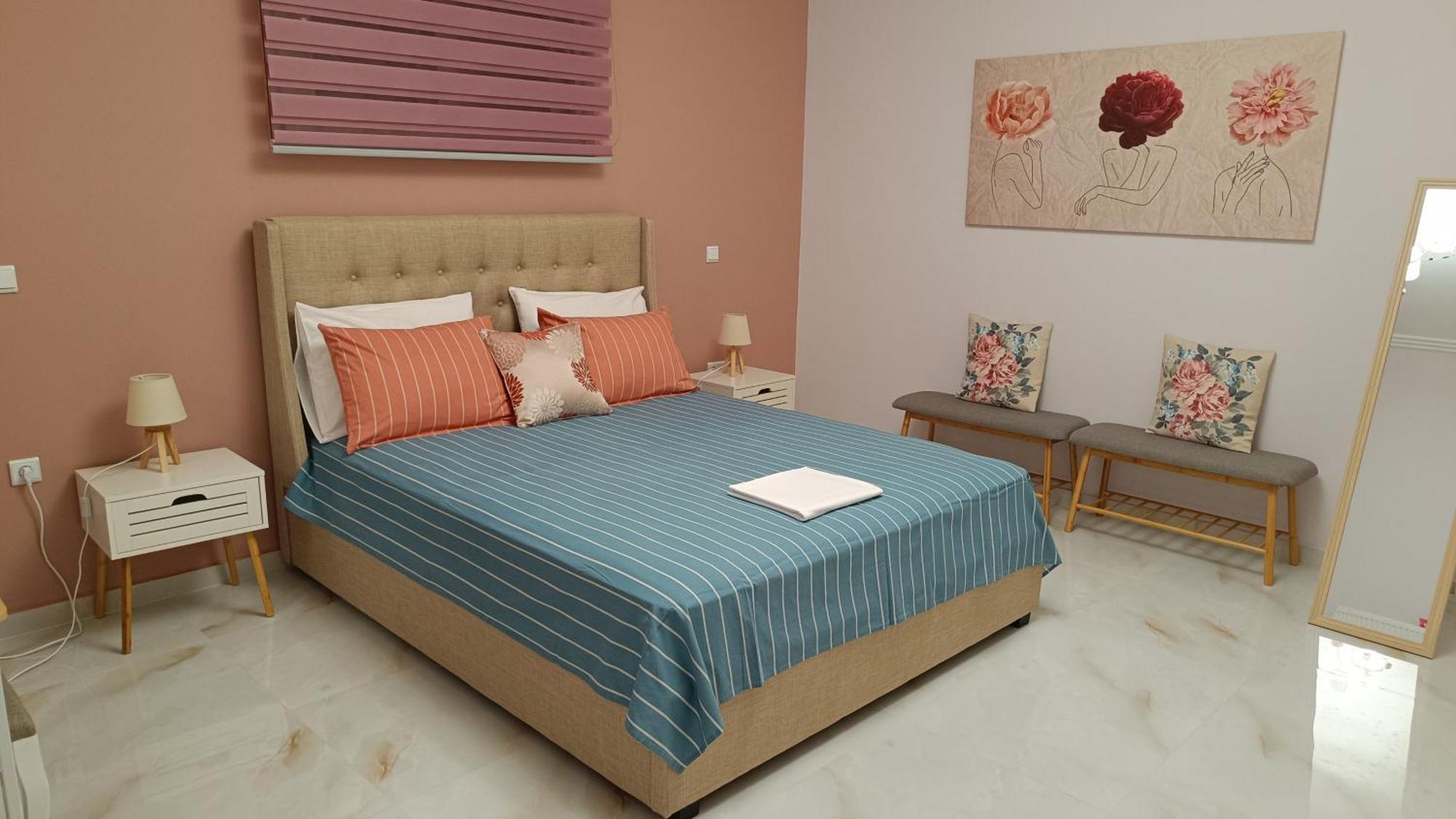 דרוסיה Ebony And Ivory Suites מראה חיצוני תמונה